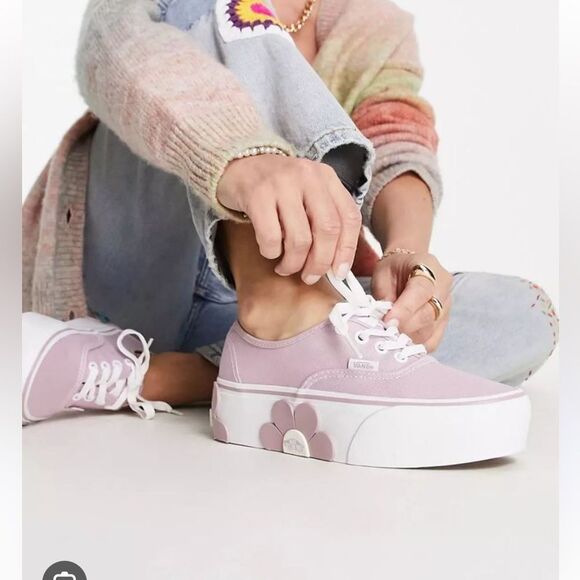 Vans Pink Sneakers Classic Low-Top Style - Picture 1 of 11